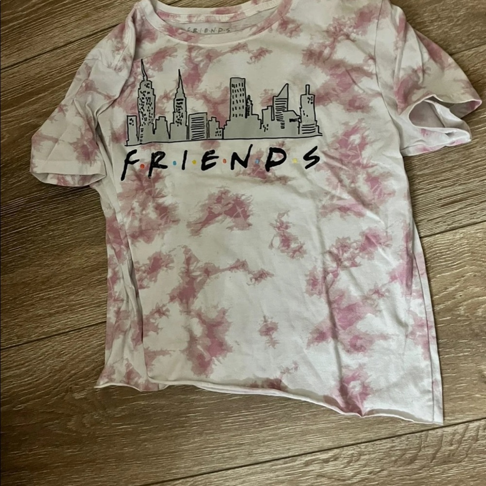 FRIENDS t shirt